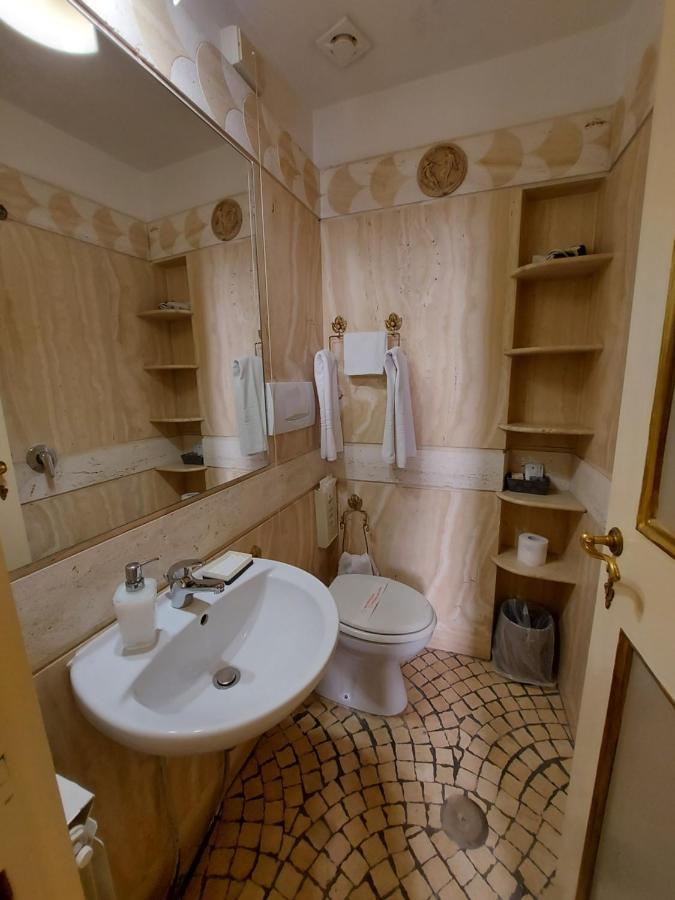 Bed and Breakfast Residenza Al Corso Roma Exterior foto