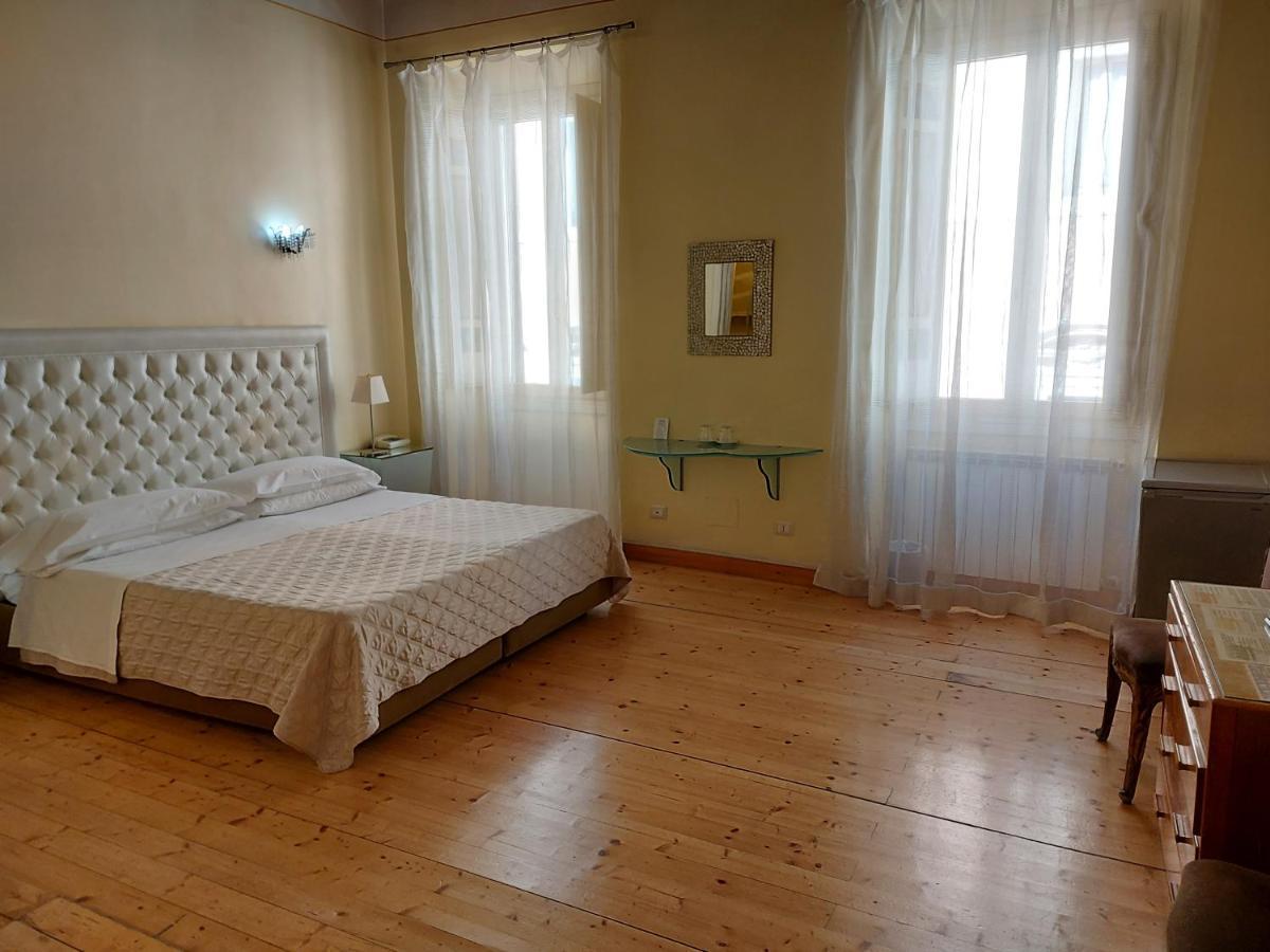 Bed and Breakfast Residenza Al Corso Roma Exterior foto