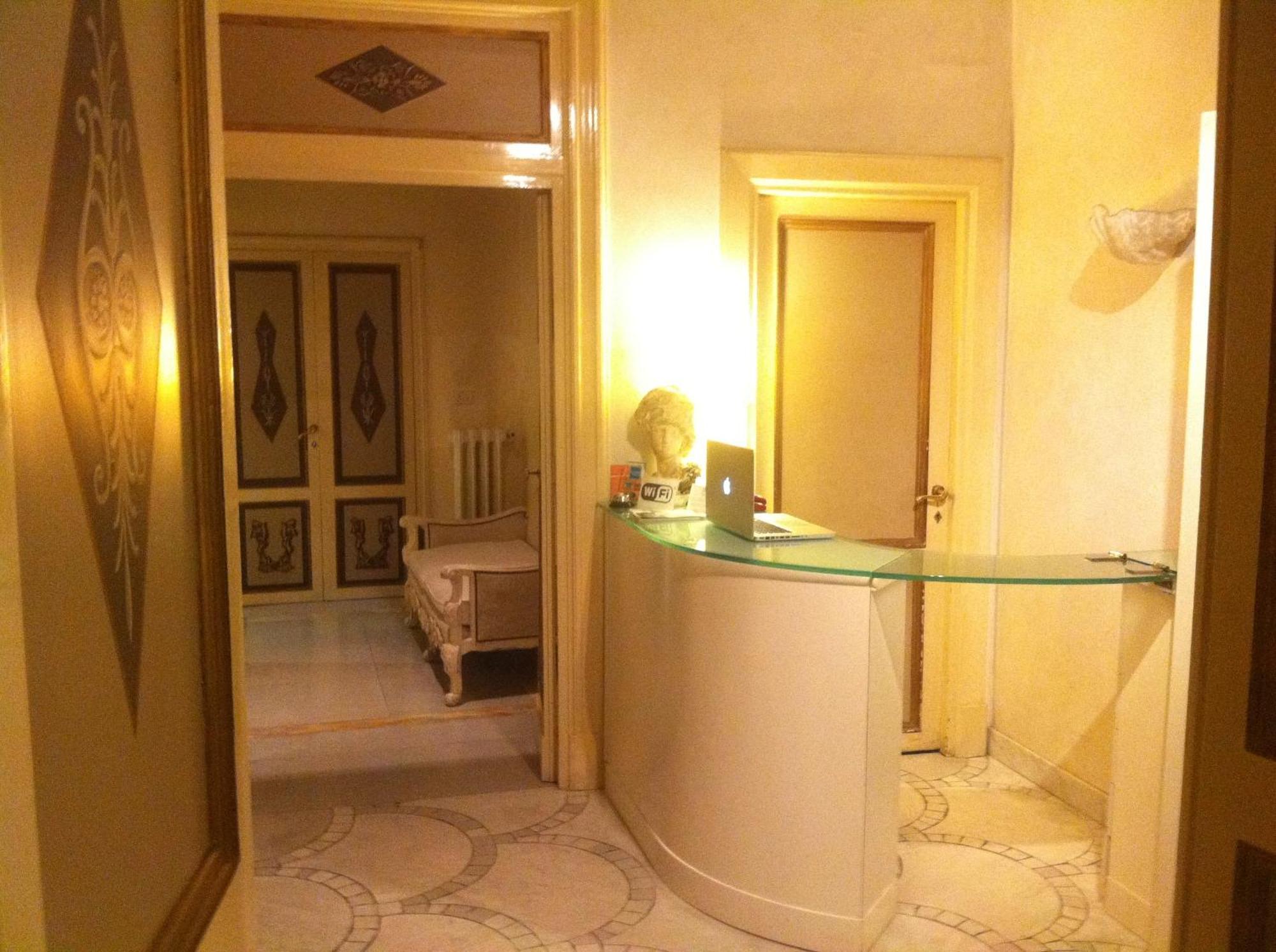 Bed and Breakfast Residenza Al Corso Roma Exterior foto