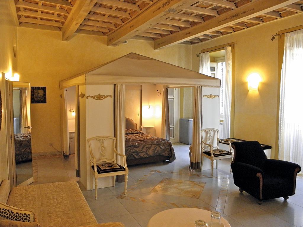 Bed and Breakfast Residenza Al Corso Roma Habitación foto