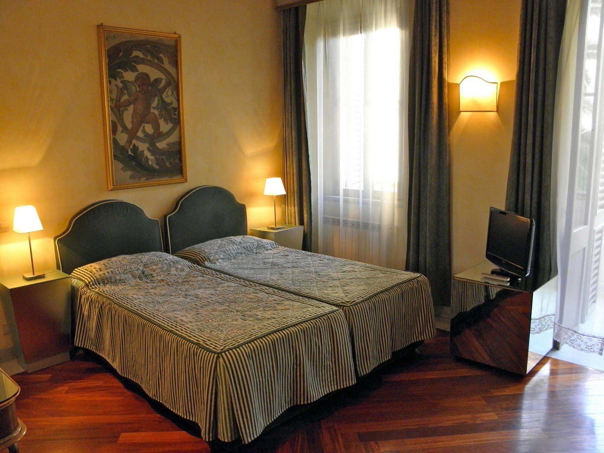 Bed and Breakfast Residenza Al Corso Roma Exterior foto